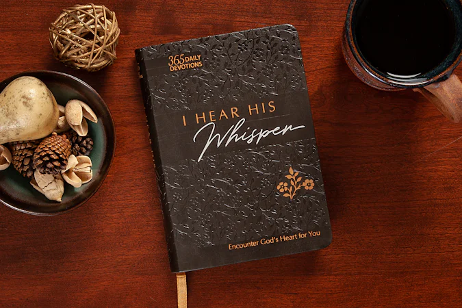 I Hear His Whisper 365 Daily Devotions (Gift Edition) - interior image