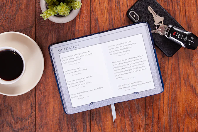Bible Promises for Graduates Blueberry - interior image