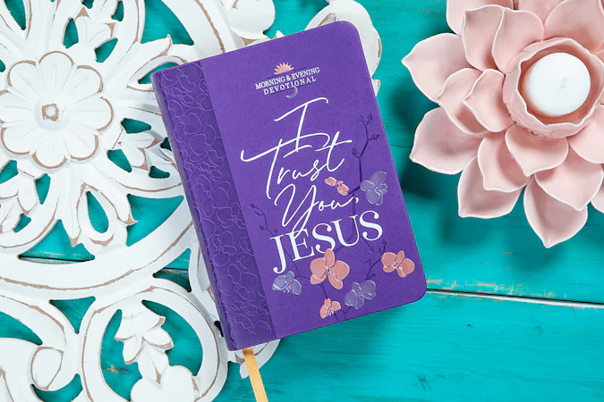 I Trust You Jesus - interior image