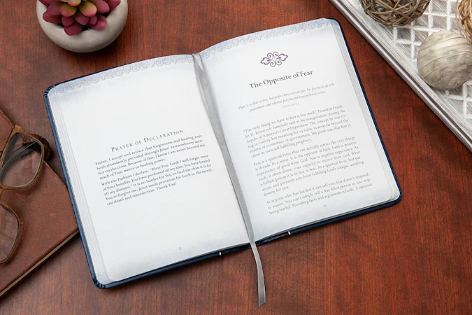 Praying Grace (Gift Edition) - interior image