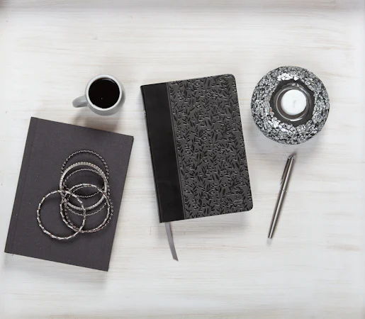 The Passion Translation New Testament (2020 Edition) Gray - interior image