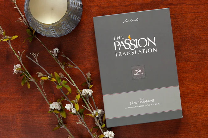 The Passion Translation New Testament (2020 Edition) Gray - interior image