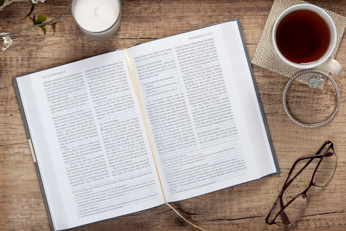 The Passion Translation New Testament (2020 Edition) HC Floral - interior image