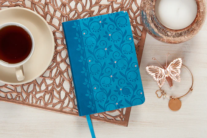 The Passion Translation New Testament (2020 Edition) Compact Teal - interior image