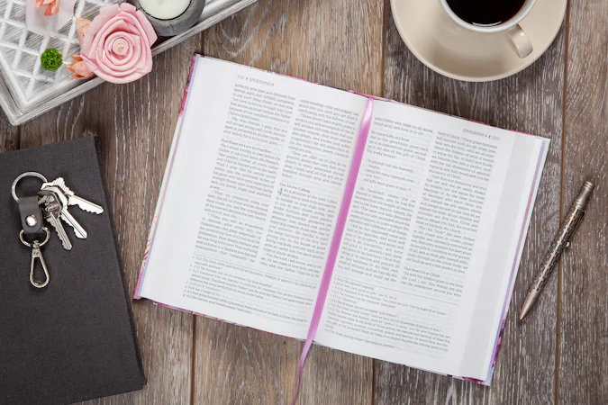 The Passion Translation New Testament (2020 Edition) Passion in Plum - interior image