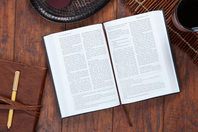 The Passion Translation New Testament (2020 Edition) HC Espresso - interior image