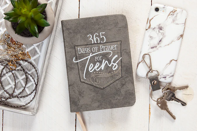 365 Days of Prayer for Teens - interior image
