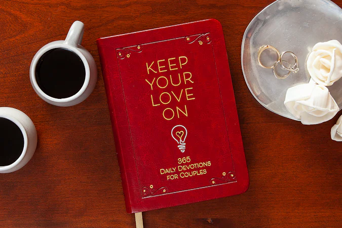 Keep Your Love On - interior image