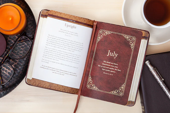 The KJV Devotional - interior image