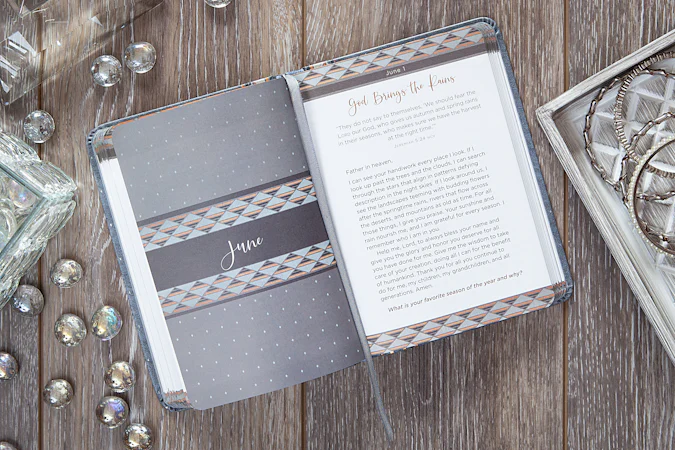 Prayers to Strengthen Your Soul - interior image