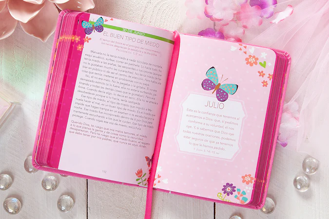 Mi tiempo con Dios para niñas - interior image