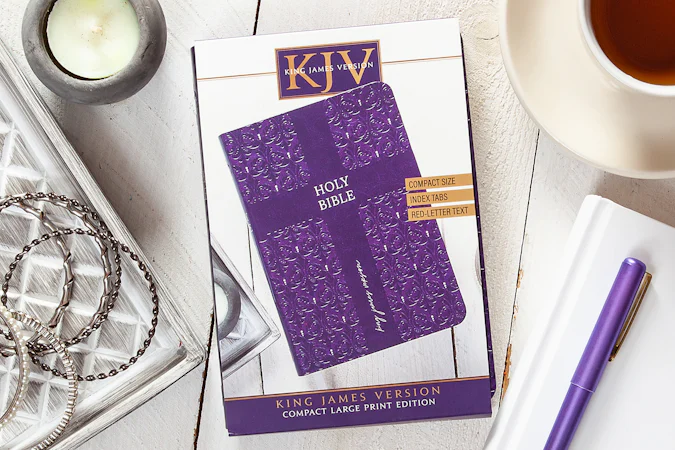 KJV Holy Bible Compact Amethyst - interior image