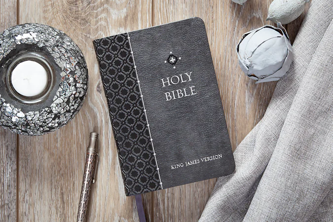 KJV Holy Bible Compact Granite - interior image
