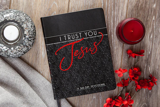 I Trust You Jesus - interior image
