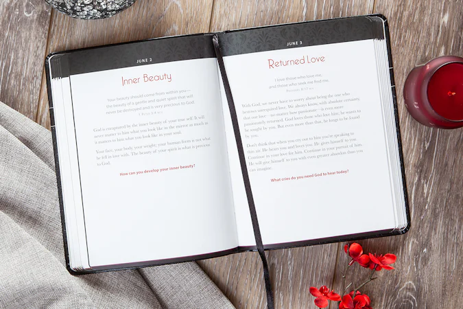 I Trust You Jesus - interior image