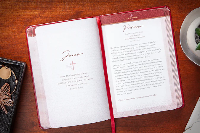 Una palabra diaria para las mujeres - interior image