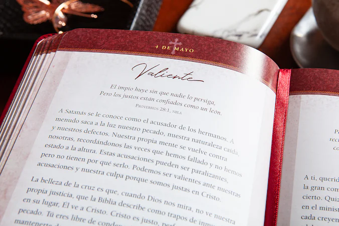 Una palabra diaria para las mujeres - interior image