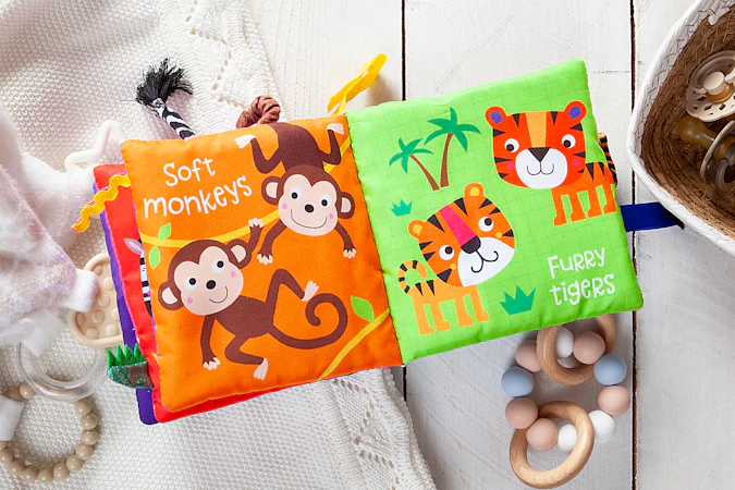 Bible Tails – Noah’s Ark - interior image