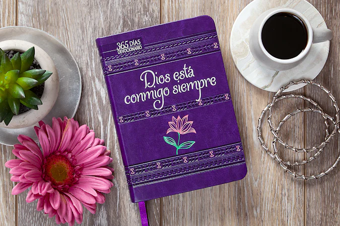 Dios está conmigo siempre - interior image