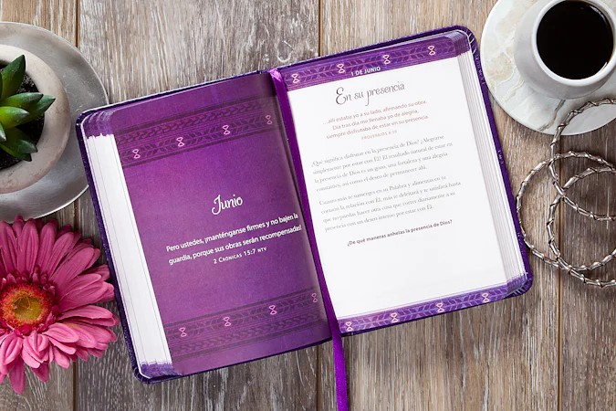 Dios está conmigo siempre - interior image