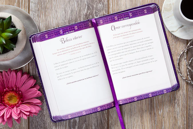 Dios está conmigo siempre - interior image