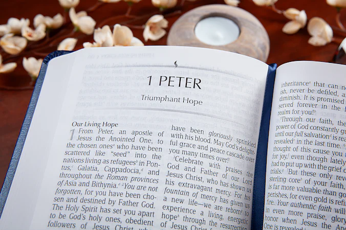 The Passion Translation New Testament (2020 edition) Giant Print Compact Navy - interior image