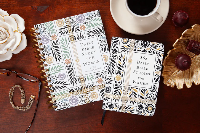 365 Daily Bible Studies for Women - interior image