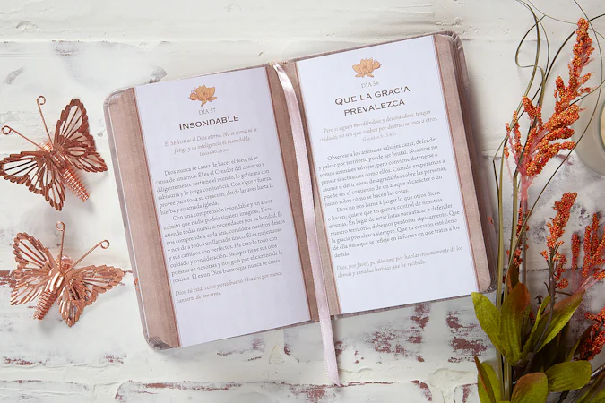 Devociones de dos minutos para mujeres - interior image