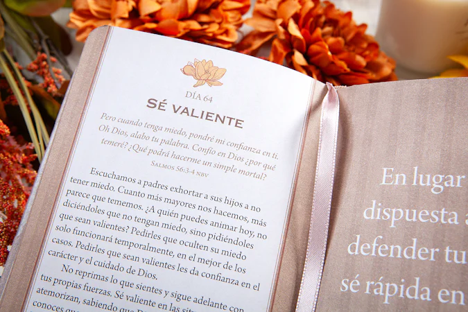 Devociones de dos minutos para mujeres - interior image
