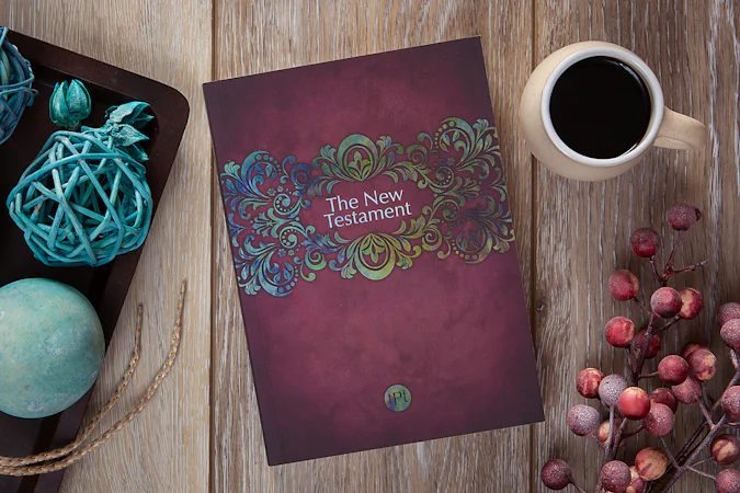 The Passion Translation New Testament (2020 edition) – Readers’ Edition Maroon - interior image