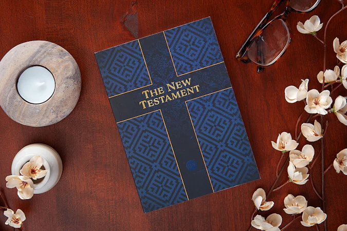 The Passion Translation New Testament (2020 edition) – Readers’ Edition Sapphire - interior image